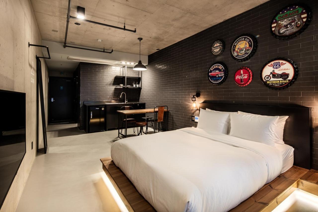 Snob Boutique Stay Seogwipo Exterior photo